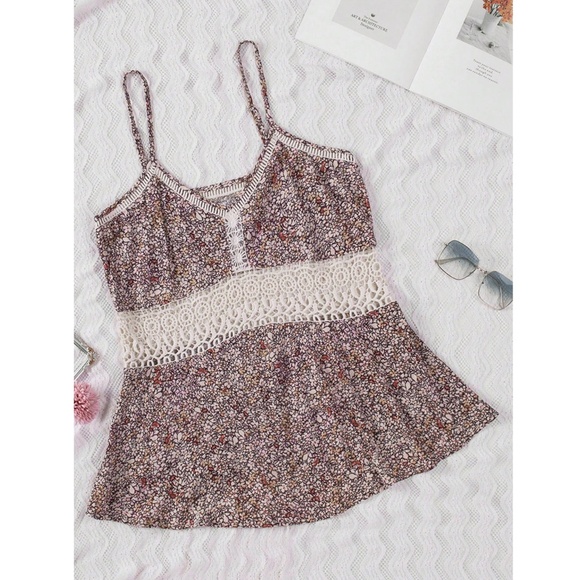 Boho Ditsy Floral Cami Top Crochet Insert Flowy - Picture 5 of 10